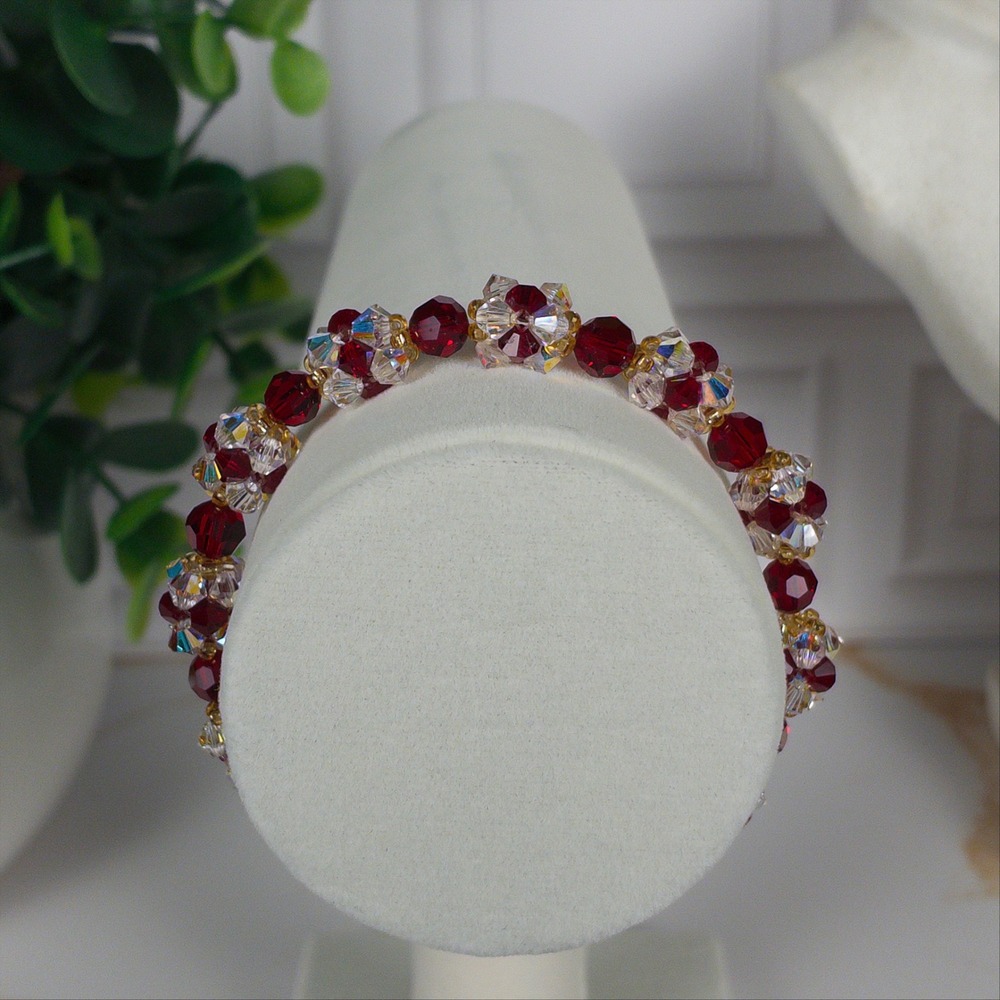 Swarovski Crystal Beaded Bracelet Red Gold Tone Magnetic Clasp Pat 2007